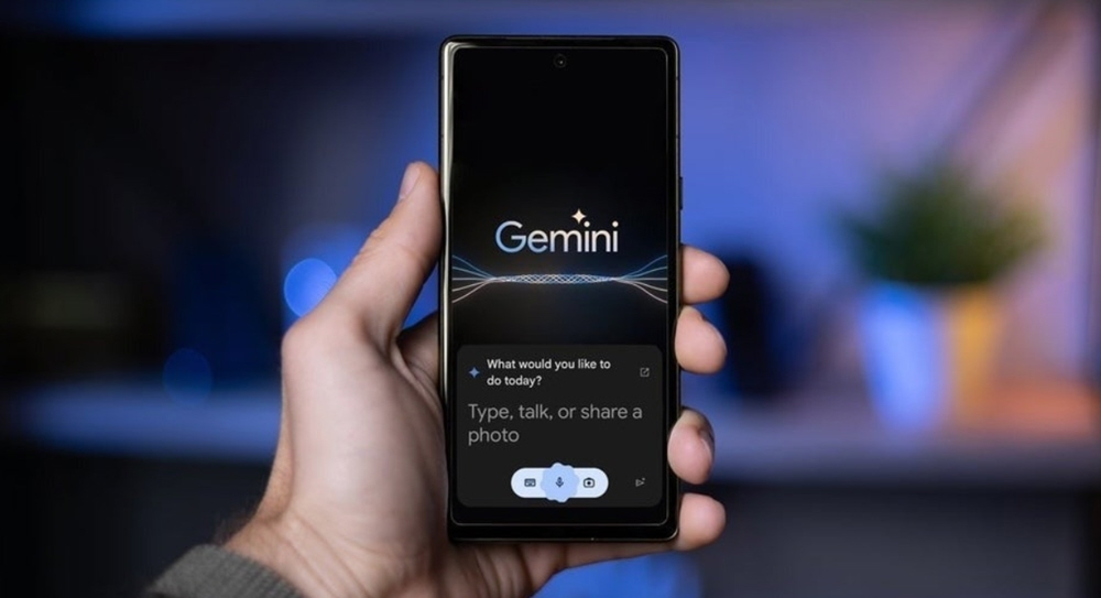 قوقل تطلق إضافات جيميناي Gemini لتطبيق WhatsApp و Google Home تدريجيًا: وهذه قائمة الأوامر